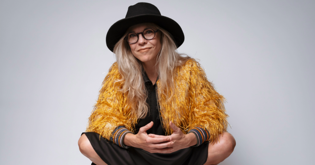 Frieda van den Heever ‘lewe eers, sing dan daaroor’ op nuwe album